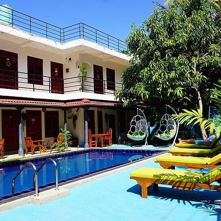 Blue Whale Holiday Hotel Мирисса Экстерьер фото