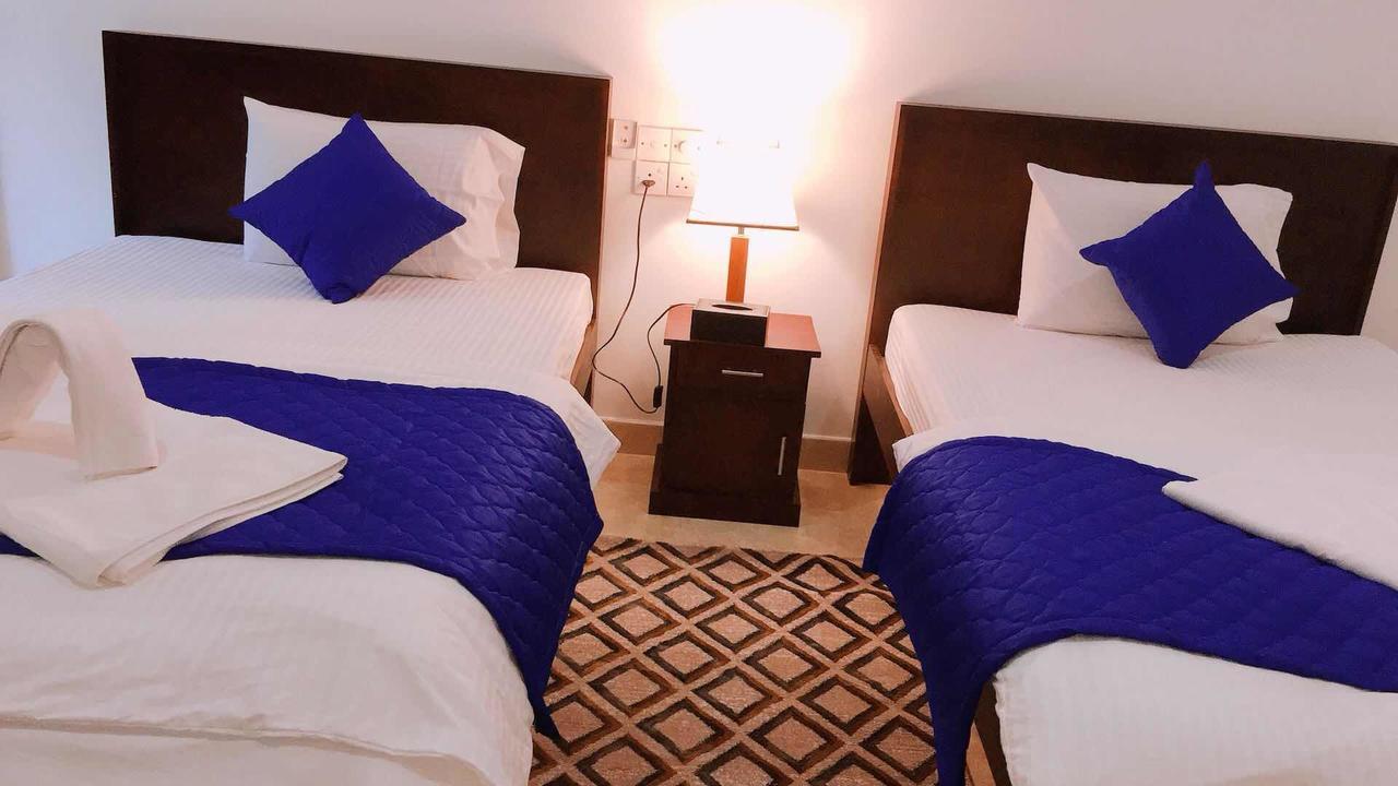 Blue Whale Holiday Hotel Мирисса Экстерьер фото