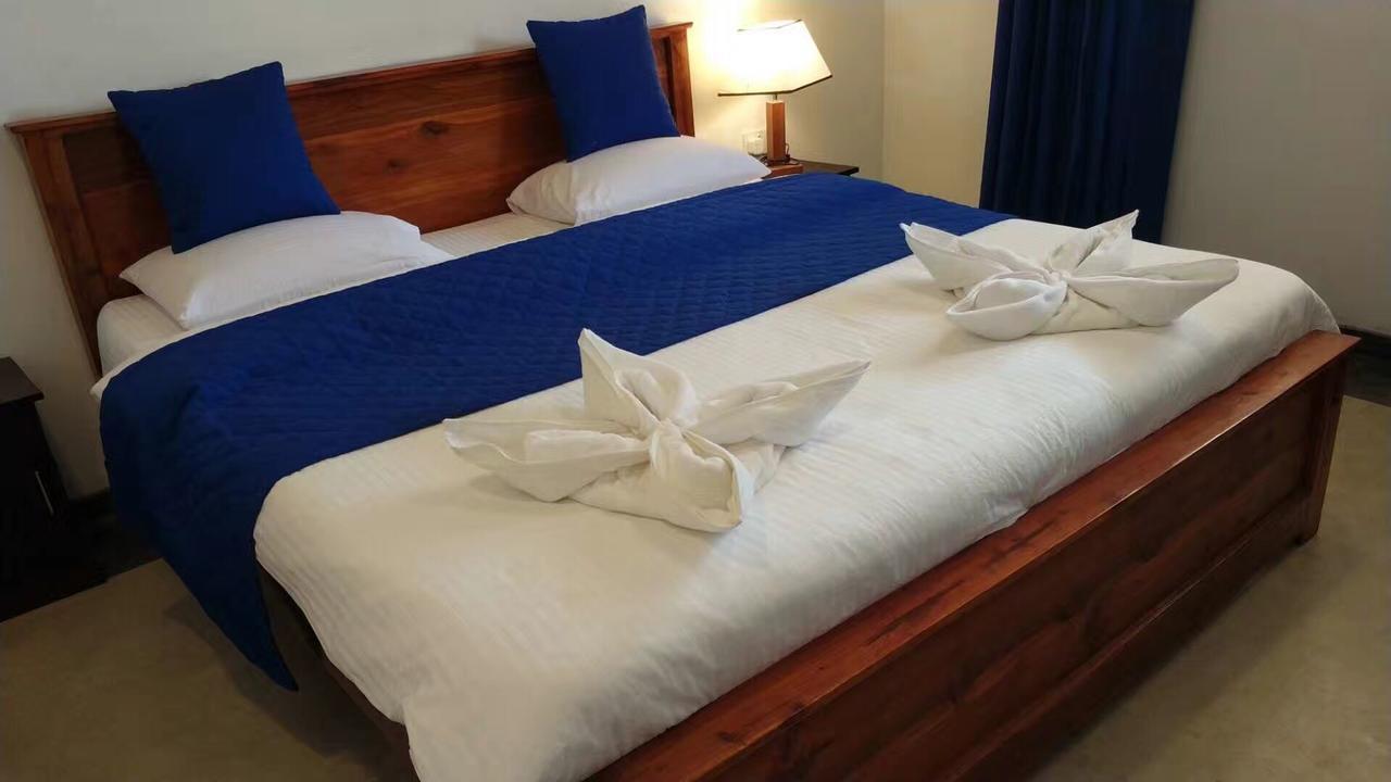 Blue Whale Holiday Hotel Мирисса Экстерьер фото