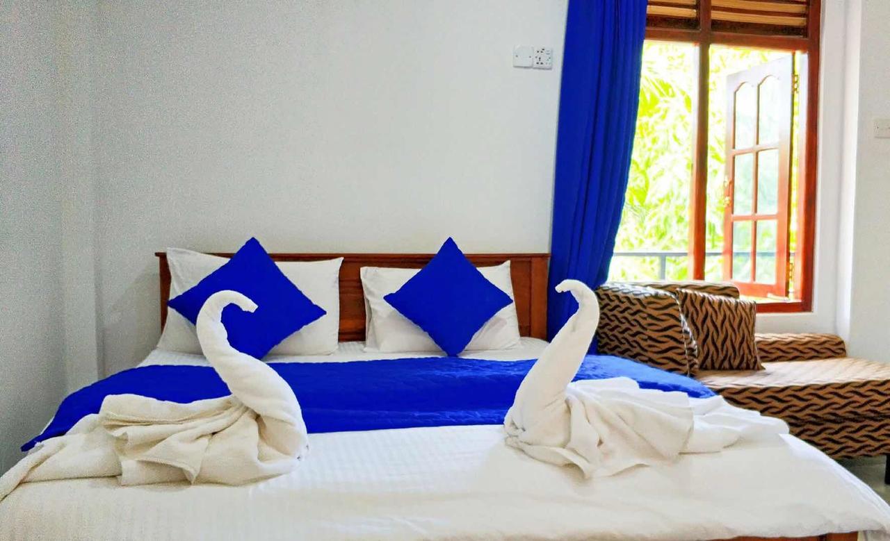 Blue Whale Holiday Hotel Мирисса Экстерьер фото